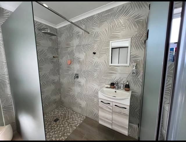 3 BEDROOM HOUSE FOR SALE IN PORT OWEN